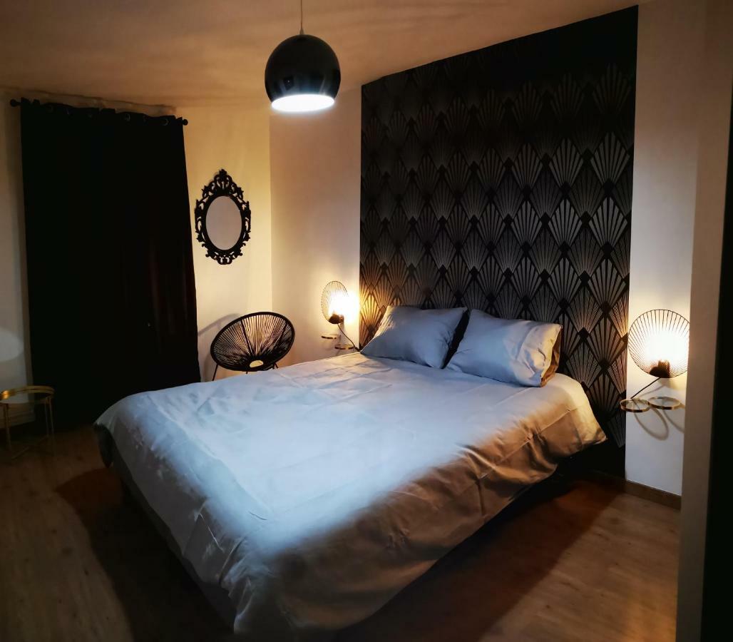 Appt 2 Pieces 4 Pers A 18 Mn Du Chateau De Versailles Le Port Marly Bagian luar foto